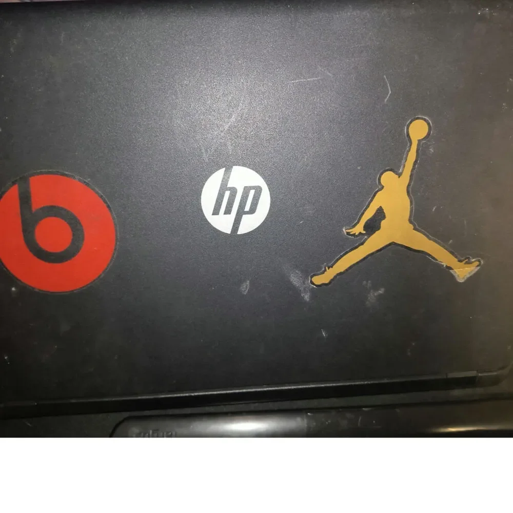 Hewlett-Packard HP Notebook 15-f233wm 15.6